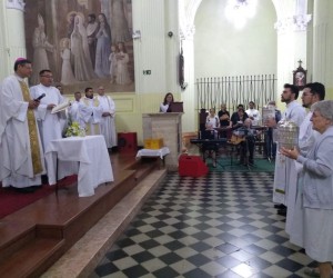 Padres da Diocese se reúnem para a Missa dos Santos Óleos e Renovação do Compromisso Sacerdotal 